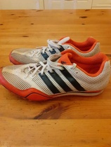 Adidas techstar  piikkarit, koko US 5 / UK 4 1/2, hinta 10€, Myyjä Niemeläinen